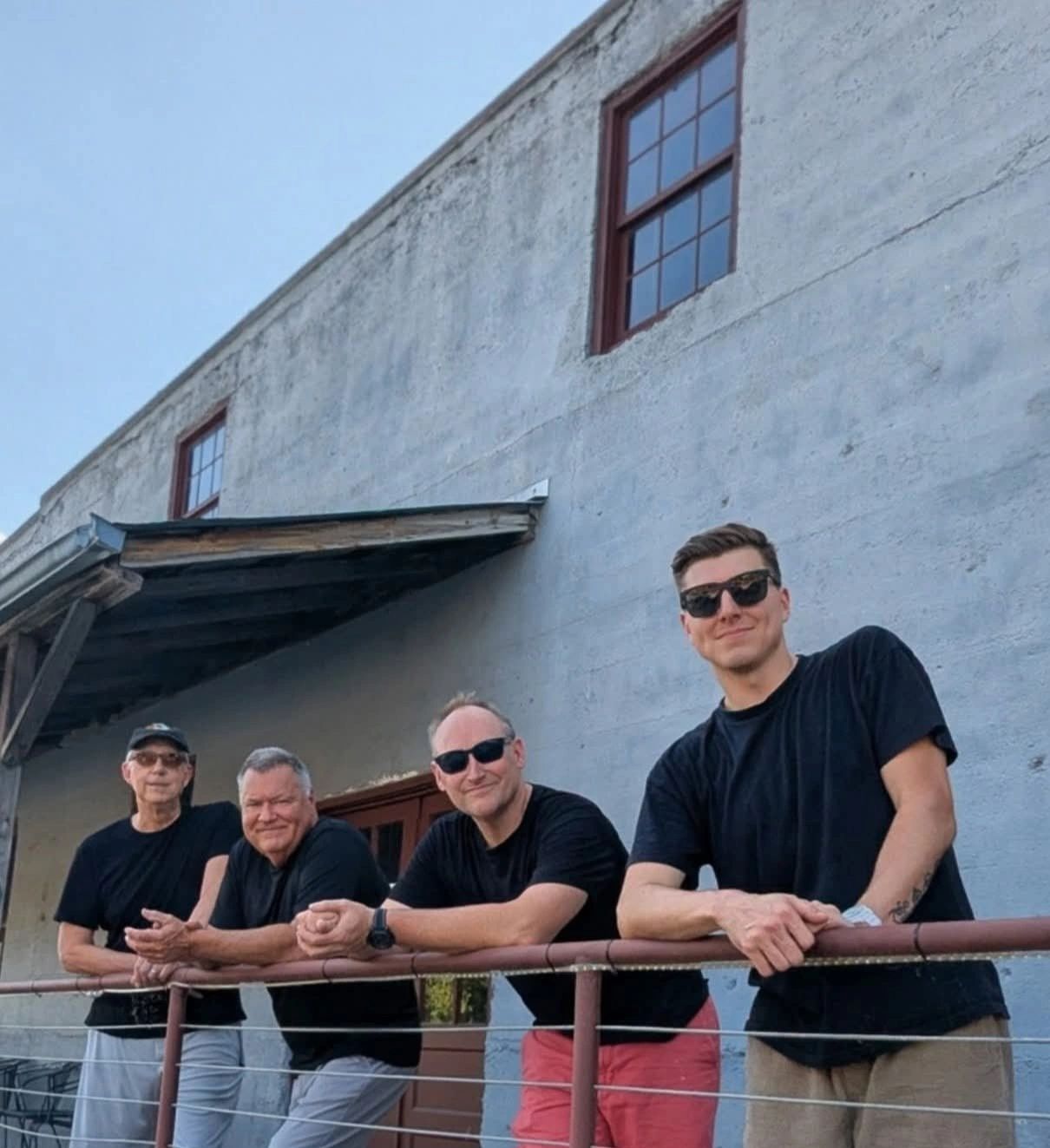 MoJones band — four members